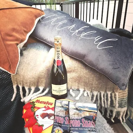 Secret Igloo Revontuli *