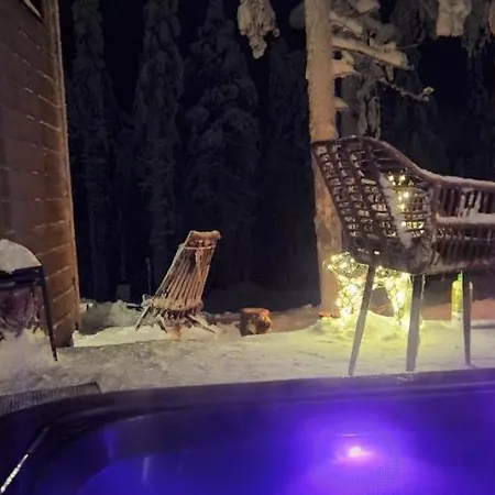 Secret Igloo Revontuli * Levi