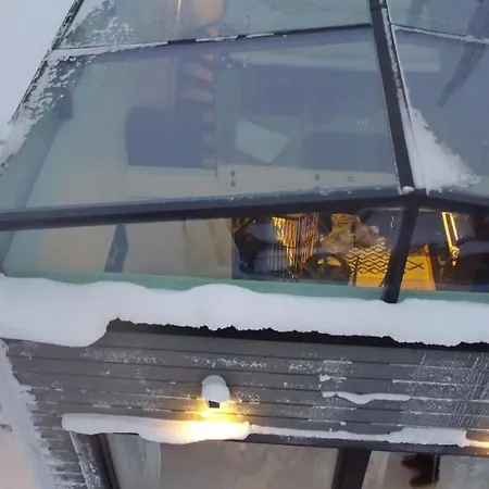 Secret Igloo Revontuli *