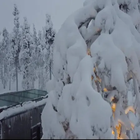 Secret Igloo Revontuli