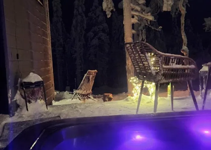 Secret Igloo Revontuli * Levi