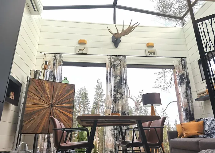 Secret Igloo Revontuli Levi